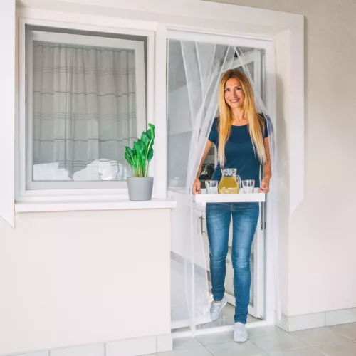 Szúnyogháló függöny ajtóra - 4 db szalag - max. 100 x 220 cm - fehér