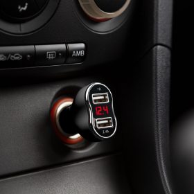   Autós szivargyújtó adapter - 2 x USB, feszültségmérővel és árammérővel - fekete