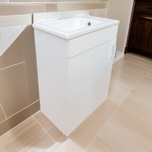 VivaStyle NIKA - fali függesztett - fürdőszobabútor CeraStyle 71100 porcelán mosdóval 42 x 24 cm