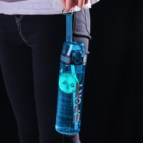 SportLife polikarbonát ivópalack, 750ml, BPA mentes, ivócsőrös kulacs