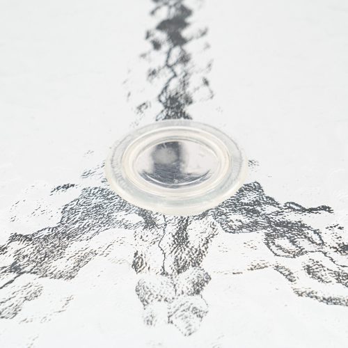 Vella fémvázas üveg kerti asztal