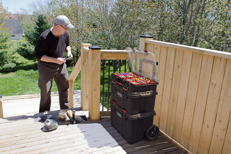 Keter Stack’N’Roll doboz hordozható rendszer