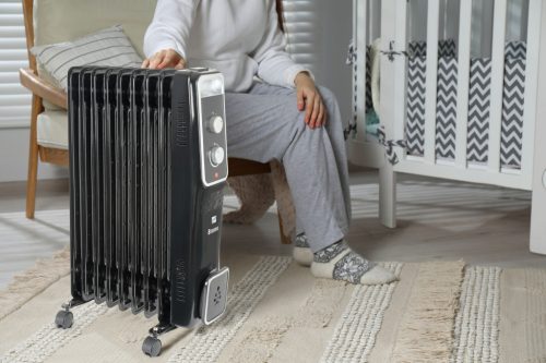 G21 Bromo olajradiátor fekete, 9 elem, 2000 W