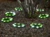 Lámpa Strend Pro 6155, Gyepburkoló lapok 4 db, 24 cm, műfűből készült napelemes körök, 4x 8 LED, AA