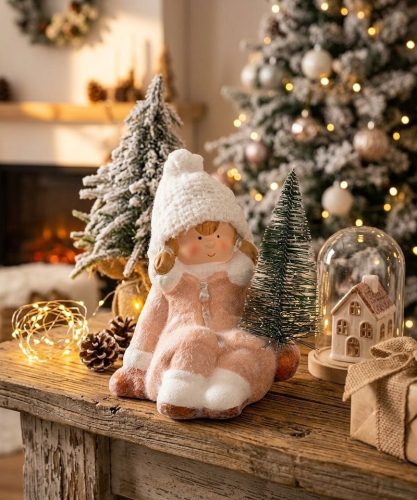 MagicHome karácsonyi szobor, Lány karácsonyfával, terrakotta, 14,5 x 13 x 17 cm